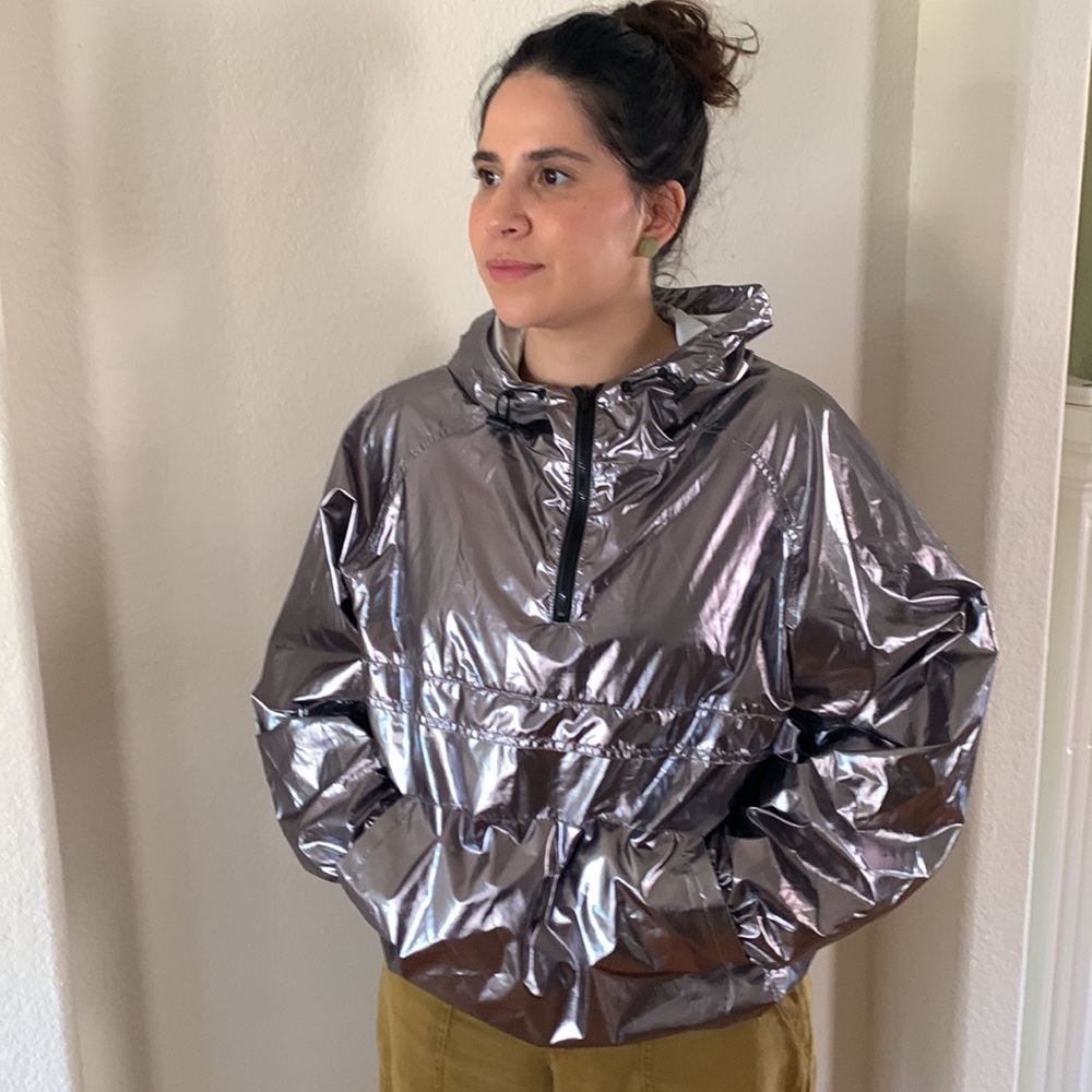 Hoodie Style Wind Breaker
